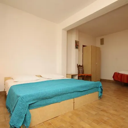 Appartamento With A Parking Space Starigrad, Paklenica - 6649 Starigrad Paklenica